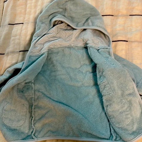 Baby Robe - Picture 2 of 2